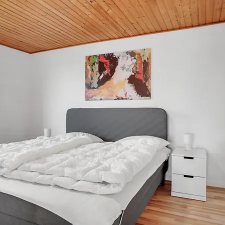 Vakantiehuis Lovely With Fenced Plot, 300 Meters From The North Sea In Thy