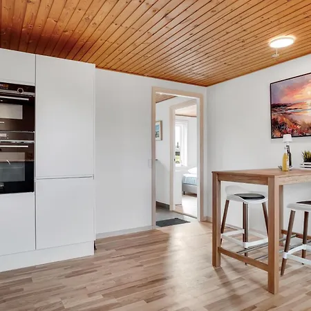 Vakantiehuis Lovely With Fenced Plot, 300 Meters From The North Sea In Thy Lild Strand