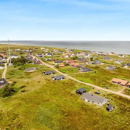 Lovely With Fenced Plot, 300 Meters From The North Sea In Thy Vakantiehuis Lild Strand