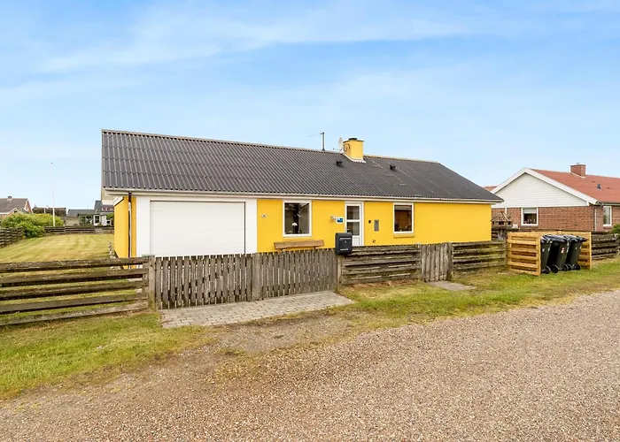 Lovely With Fenced Plot, 300 Meters From The North Sea In Thy *
