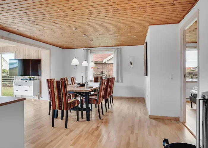 Lovely With Fenced Plot, 300 Meters From The North Sea In Thy * Lild Strand